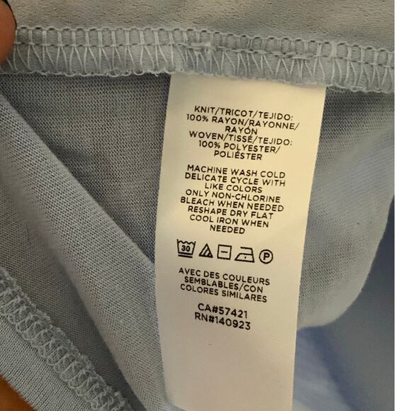 Loft light blue sleeveless Top size large - Picture 3 of 6